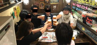 脇を締め背中を丸めてチビチビと飲む飲み会@元住吉ブレーメン通り商店街